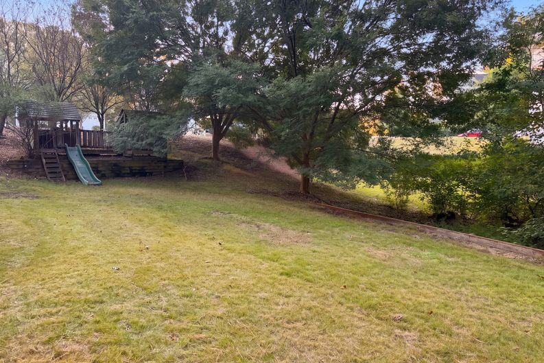 Photo 43 of 47 of 101 Gillyweed Ct, Holly Springs, NC
