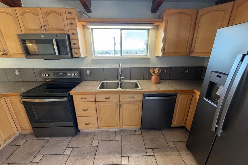 Photo 15 of 63 of 7811 W 62nd Ave, Arvada, CO