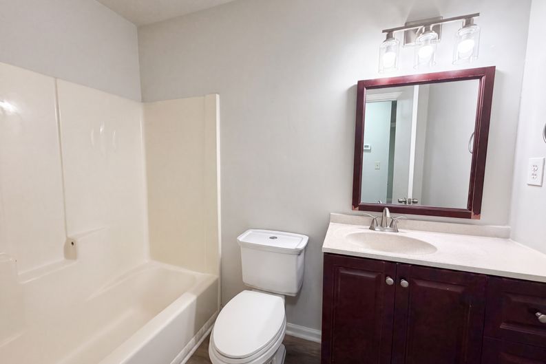 Photo 13 of 25 of 3691 Lavilla Dr, Powder Springs, GA