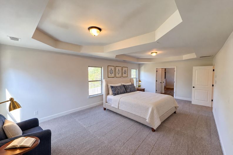 Photo 11 of 26 of 4025 Village Crossing Cir, Ellenwood, GA