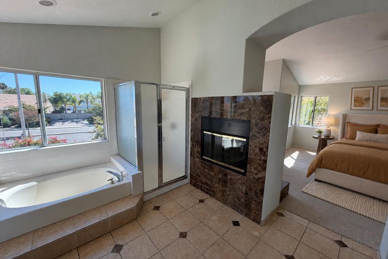 Photo 18 of 25 of 8932 Mesa Oak Dr, Riverside, CA