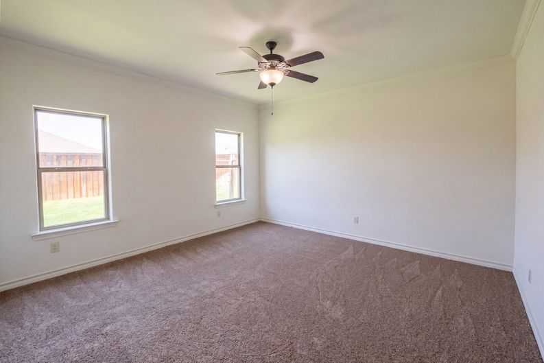 Photo 14 of 27 of 8809 10th St, Lubbock, TX