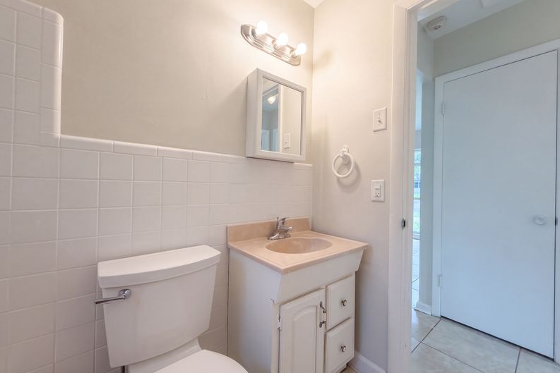 Photo 7 of 24 of 1521 Fort Smith Blvd, Deltona, FL