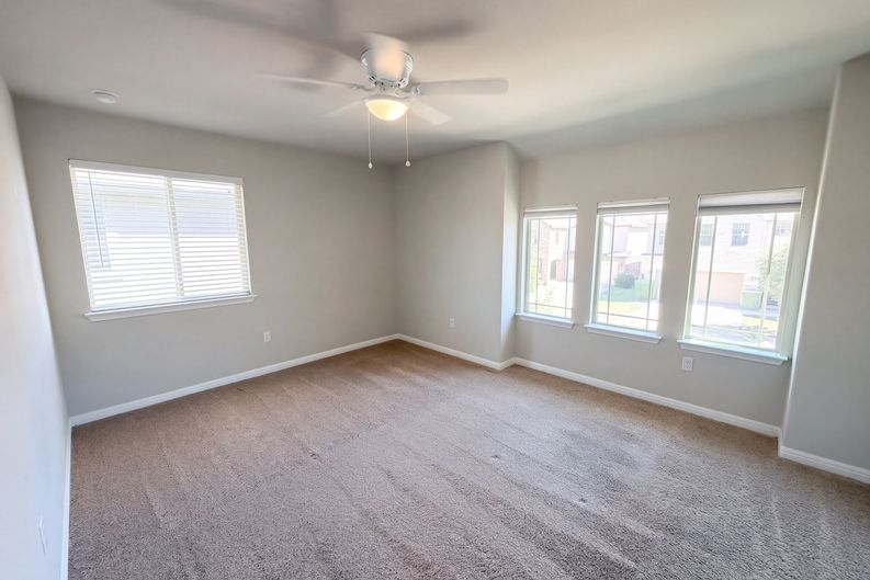 Photo 16 of 26 of 11106 Bruneau Trl, Austin, TX