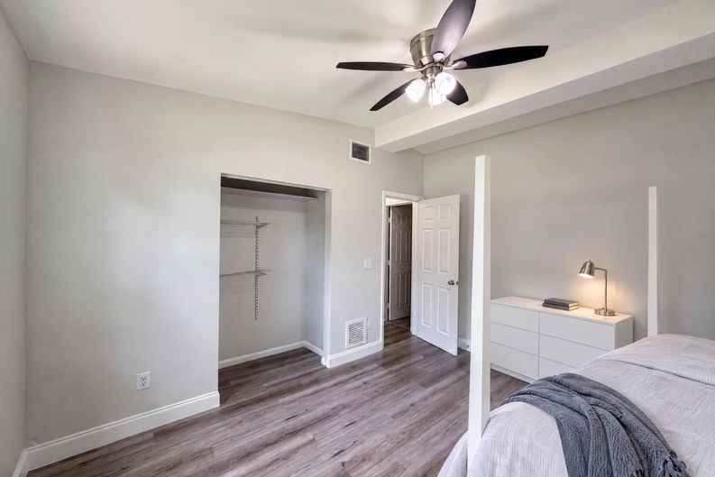 Photo 12 of 21 of 1502 Daroca Dr, Deltona, FL