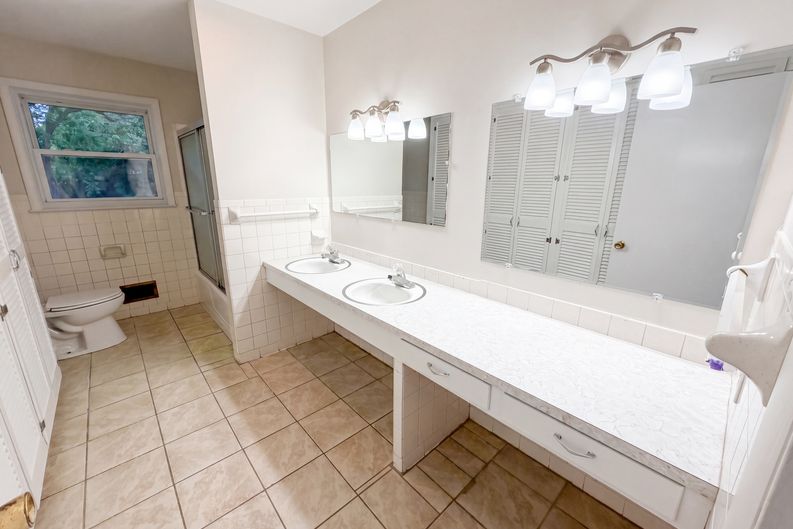 Photo 12 of 16 of 128 Greenview Dr, Kannapolis, NC