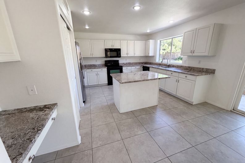 Photo 16 of 36 of 1371 N Concord Ave, Chandler, AZ