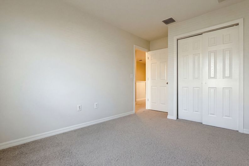Photo 22 of 29 of 7070 Woodchase Glen Dr, Riverview, FL