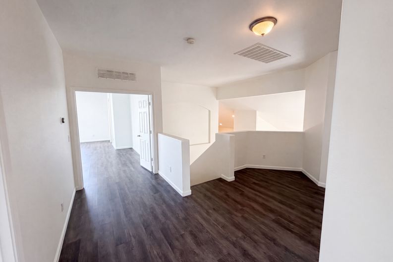 Photo 18 of 39 of 7428 S 15th Dr, Phoenix, AZ