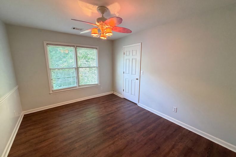 Photo 4 of 28 of 644 Laurel Wood Dr SW, Marietta, GA