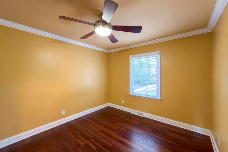 Photo 12 of 30 of 201 Wainsley Pl, Matthews, NC