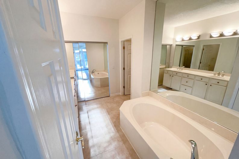 Photo 17 of 26 of 168 Maple Grove Ter, Peachtree City, GA