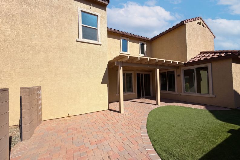 Photo 5 of 22 of 10919 E Midnight Moon Ln, Tucson, AZ