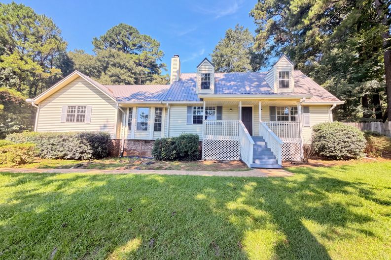 Photo 17 of 21 of 7161 Roper Rd, Trussville, AL