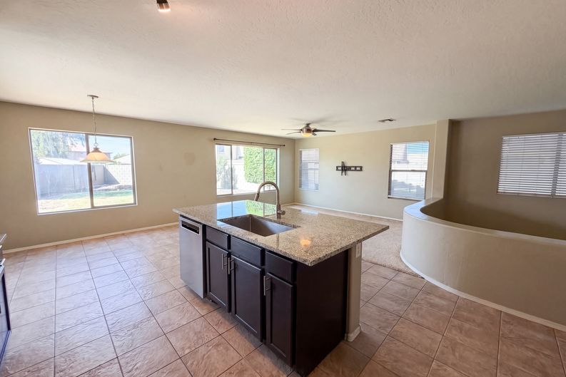 Photo 15 of 33 of 11397 W Lincoln St, Avondale, AZ