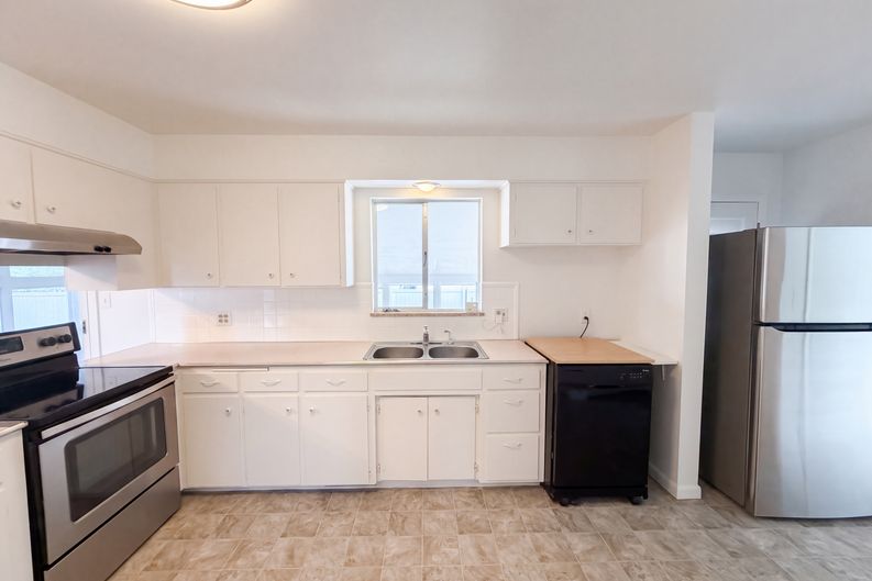 Photo 8 of 26 of 1302 E Egbert St, Brighton, CO