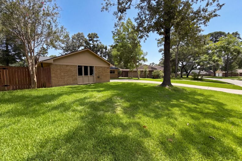 Photo 21 of 23 of 719 Equinox St, Crosby, TX