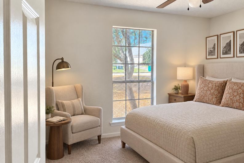 Photo 12 of 19 of 532 Loxley Dr, Warner Robins, GA