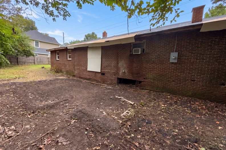Photo 5 of 13 of 1418 Shoveller Ave, Virginia Beach, VA