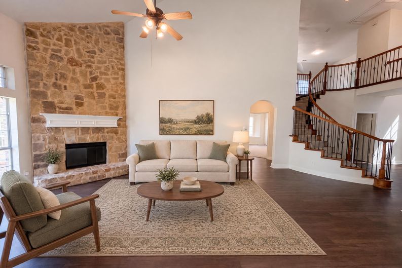 Photo 3 of 29 of 1803 High Meadow St, Glenn Heights, TX