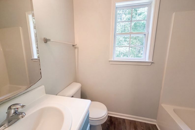 Photo 14 of 18 of 255 Rocky Point Ct, Fuquay Varina, NC
