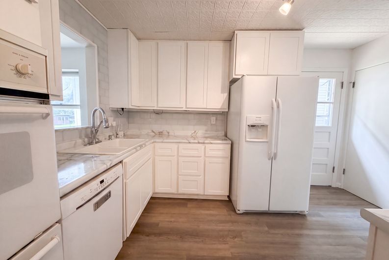 Photo 9 of 18 of 8606 Vasel Ave, Saint Louis, MO