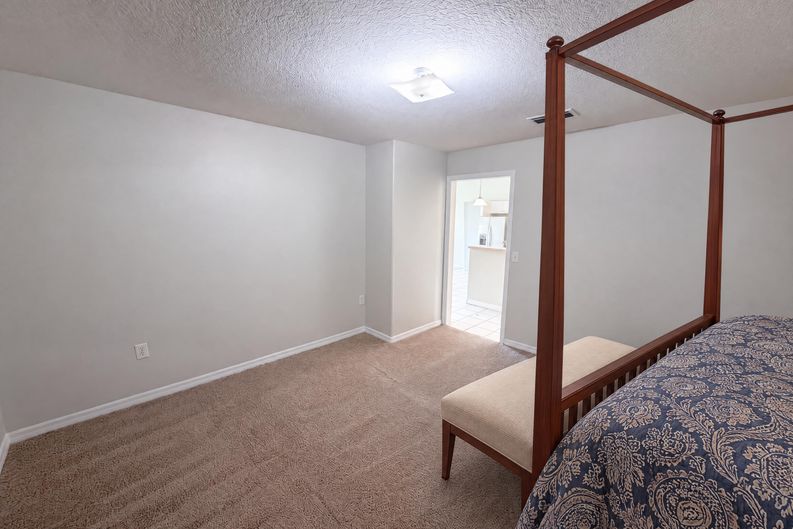Photo 17 of 27 of 37209 Grassy Hill Ln, Dade City, FL