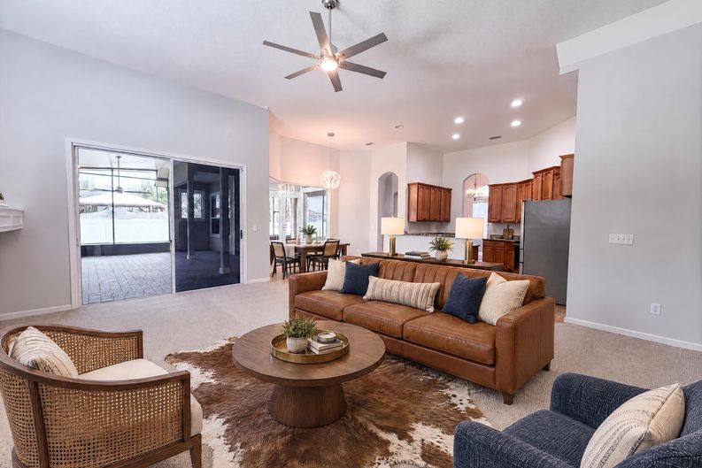 Photo 3 of 21 of 845 Songbird Dr, Orange Park, FL