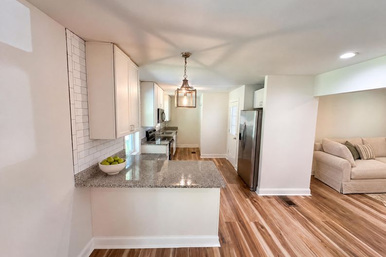 Photo 6 of 27 of 4141 E Fairview Rd SW, Stockbridge, GA