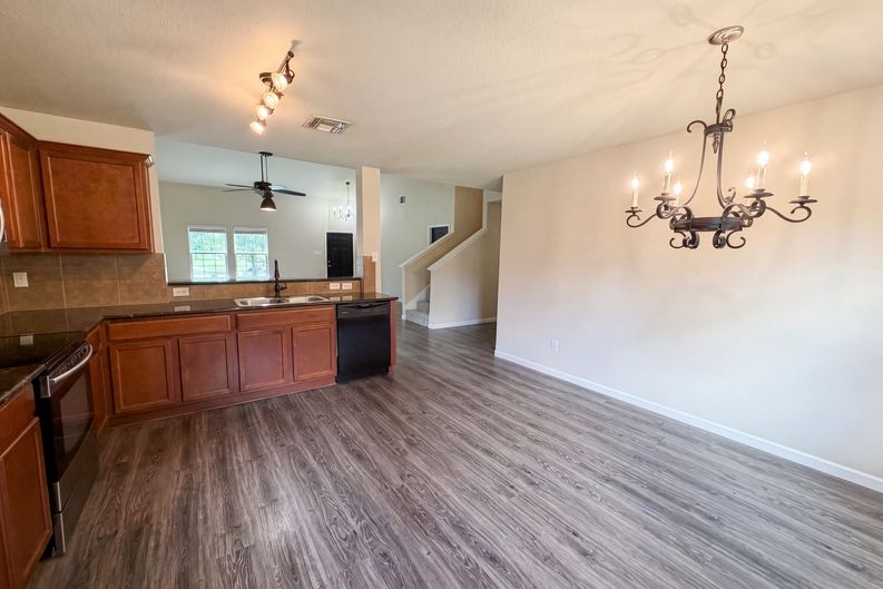 Photo 7 of 17 of 1404 Claire Ln, Royse City, TX