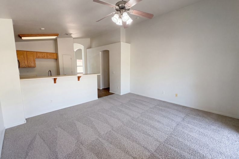 Photo 10 of 28 of 8271 N 112th Ave, Peoria, AZ