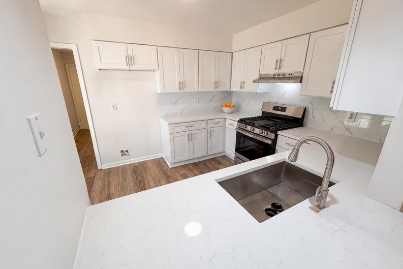 Photo 9 of 18 of 5003 Henson Dr SW, Mableton, GA