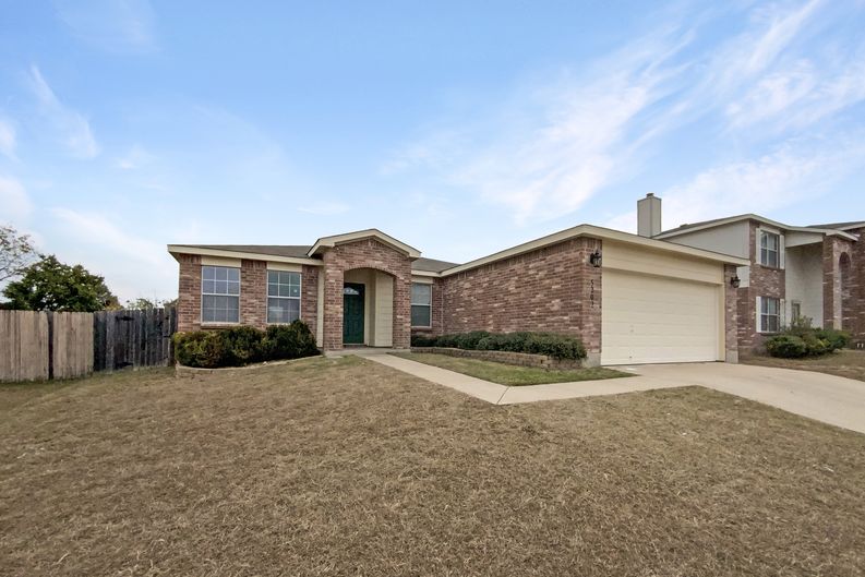 Photo 6 of 16 of 5202 Oster Dr, Killeen, TX