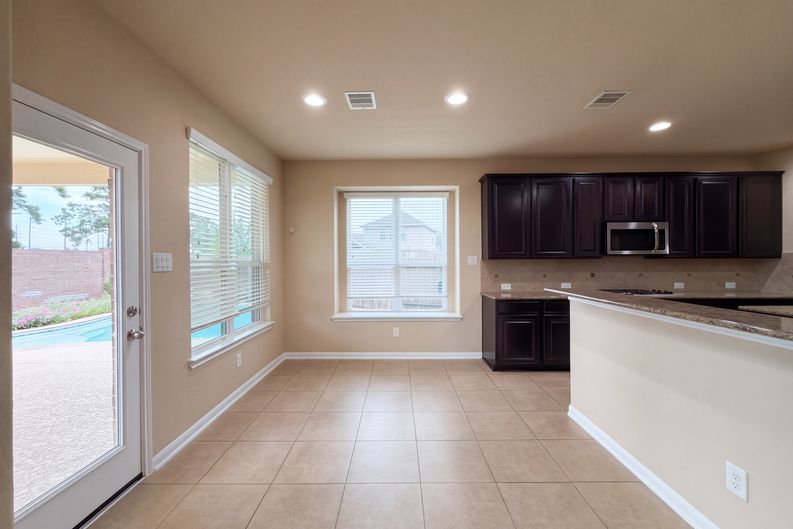 Photo 31 of 40 of 9003 Newcroft Ct, Tomball, TX