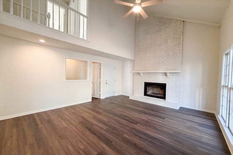 Photo 3 of 22 of 102 Brailsford Rd, Summerville, SC