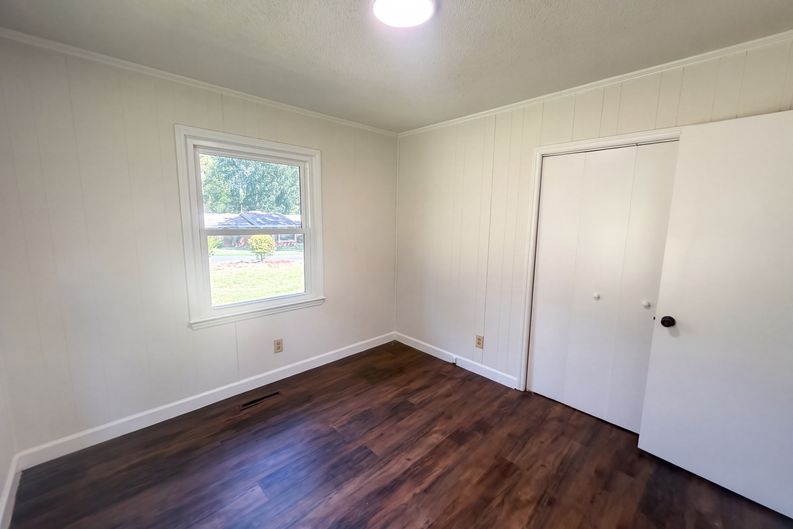 Photo 20 of 26 of 231 Oakgrove Rd, Asheboro, NC