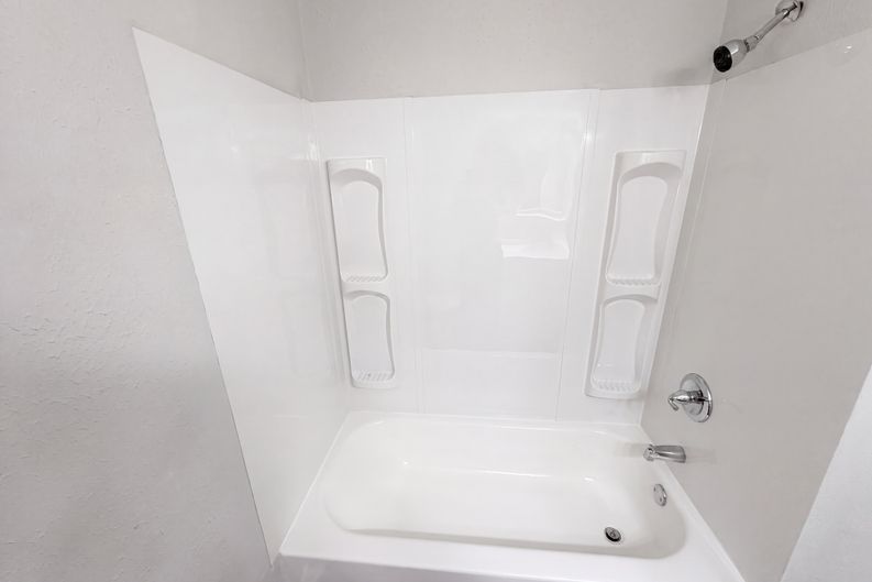 Photo 11 of 19 of 2434 W 67th St, Indianapolis, IN