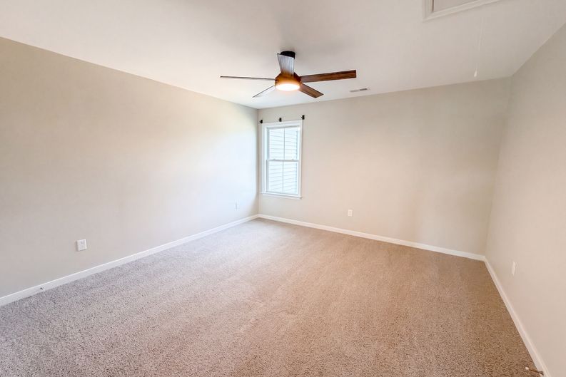 Photo 15 of 28 of 6813 Cove Creek Ct, Moseley, VA