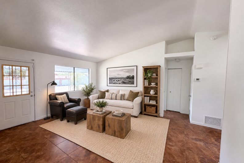 Photo 11 of 18 of 5840 N Belbrook Dr, Tucson, AZ