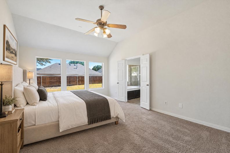 Photo 4 of 35 of 1009 Spinnaker Dr, Forney, TX