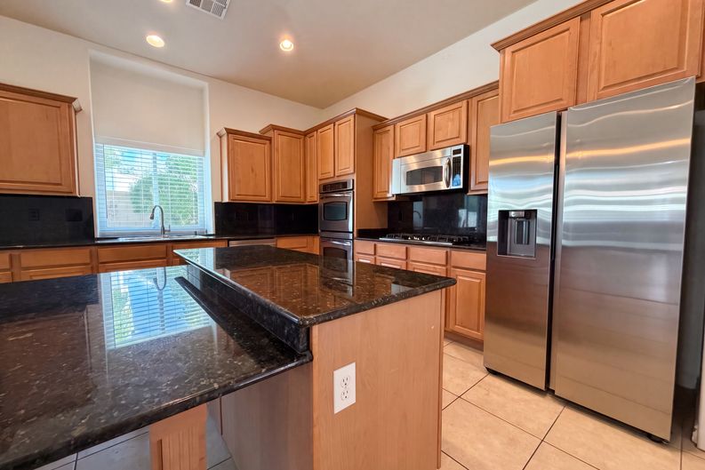 Photo 13 of 27 of 7937 Base Camp Ave, Las Vegas, NV
