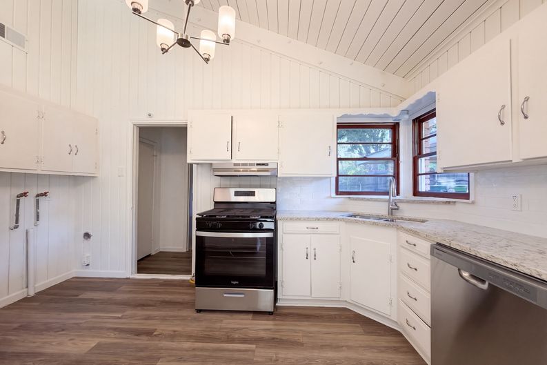 Photo 8 of 21 of 1725 Danciger Dr, Fort Worth, TX