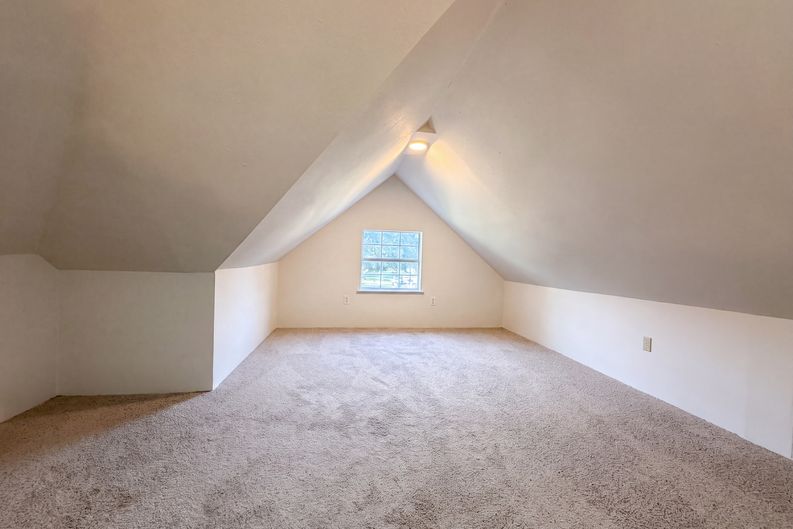 Photo 14 of 21 of 11823 Meadowchase Dr, Houston, TX