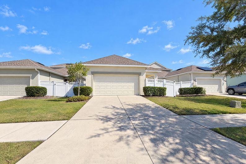 Photo 5 of 15 of 724 Winterside Dr, Apollo Beach, FL