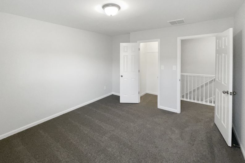 Photo 19 of 52 of 1622 Halliard Dr, Lawrenceville, GA