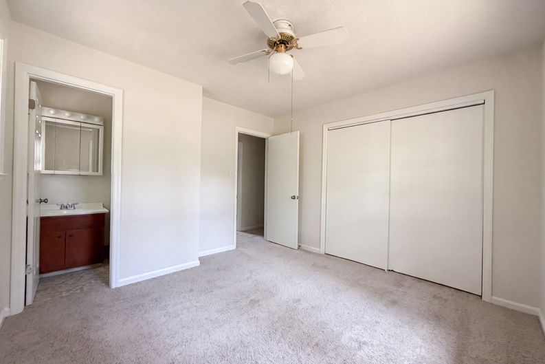 Photo 10 of 16 of 406 Lafayette Way, Camden, SC