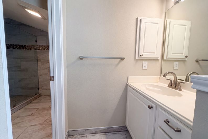 Photo 14 of 23 of 13419 Star Heights Dr, San Antonio, TX