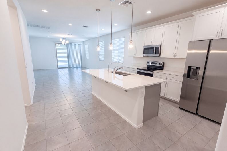 Photo 9 of 29 of 5644 N 199th Ave, Litchfield Park, AZ