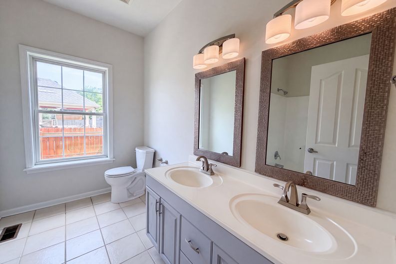 Photo 20 of 24 of 1727 Joben Dr, Murfreesboro, TN