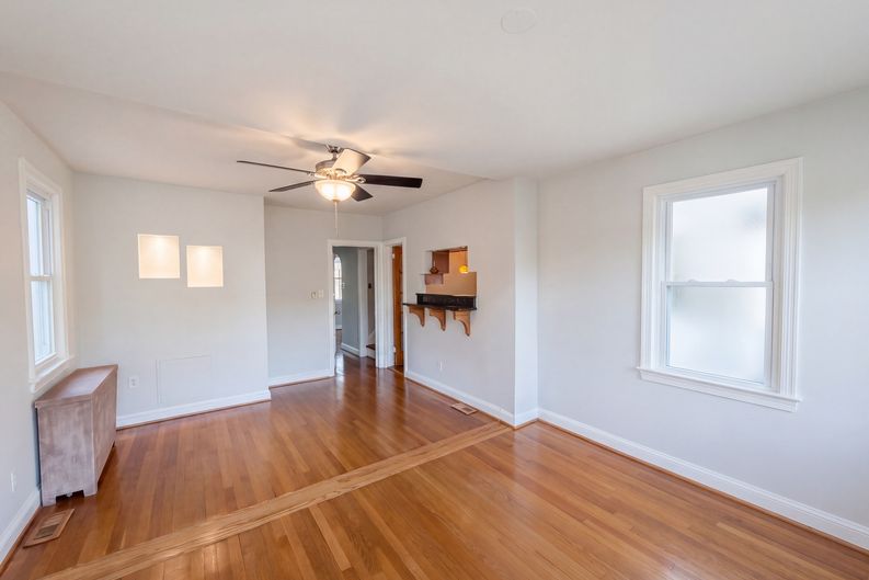 Photo 10 of 23 of 3023 K St SE, Washington, DC